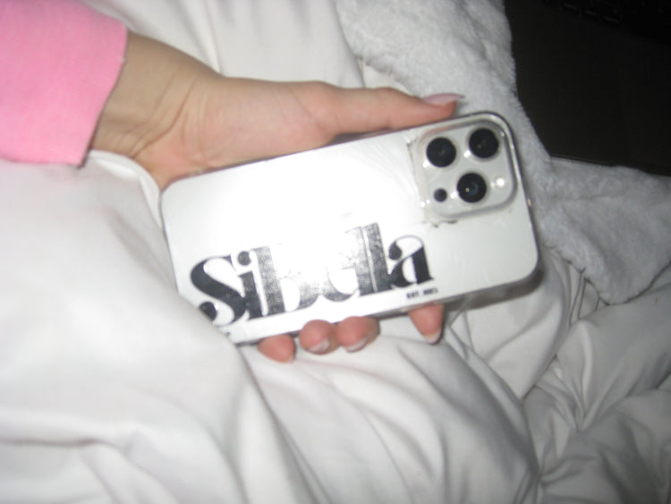 bella phonecase clear