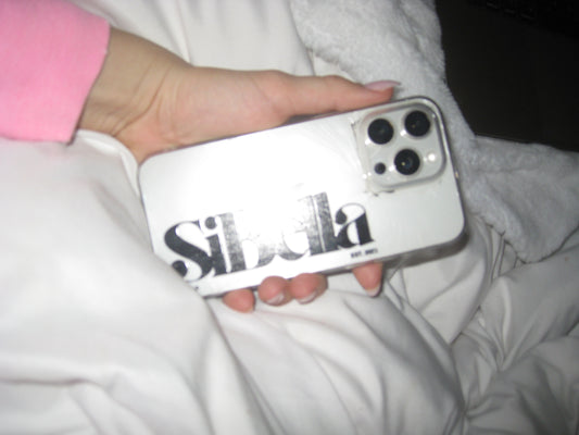 bella phonecase clear